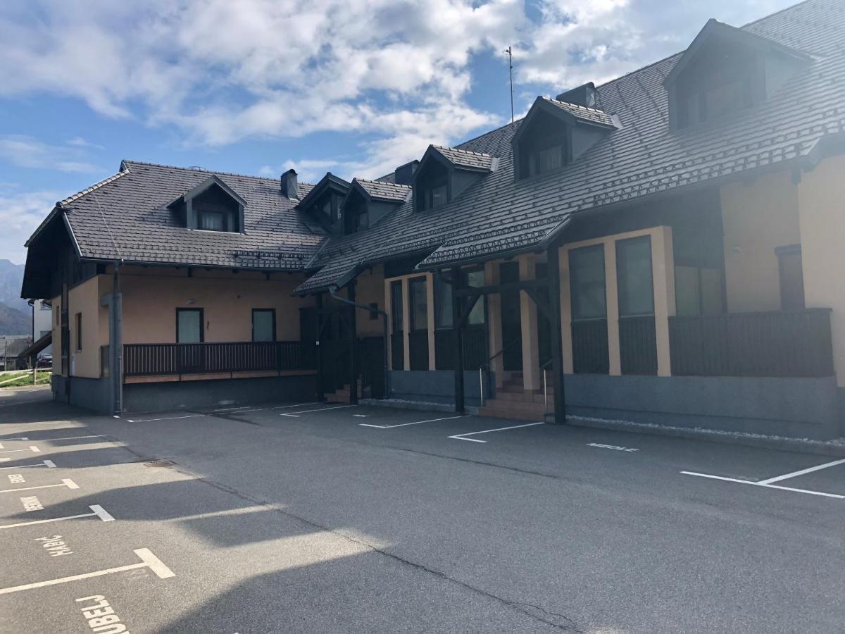 Ferienwohnung Sport & Sunny Cosy Alpine Retreat Kranjska Gora Exterior foto